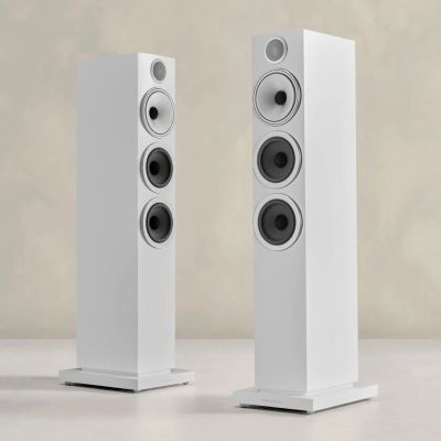 Bowers & Wilkins 704 S3 Тонколони (чифт)